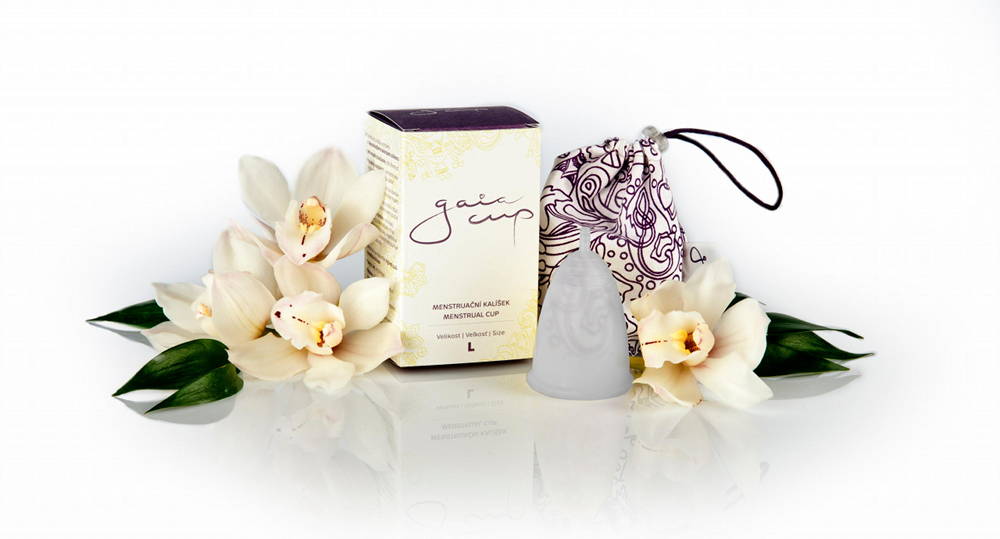 TIERRA VERDE Menstruační kalíšek Gaia Cup velký + slipová vložka a Magic Touch - 1 ks